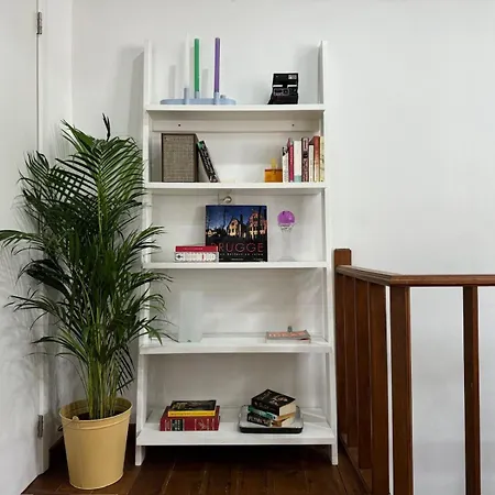 3-person Cozy Place In The Center Of