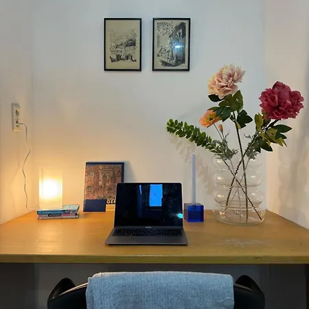 3-person Cozy Place In The Center Of Apartament
